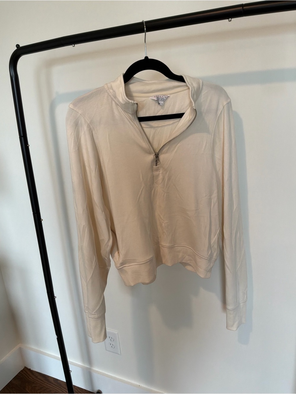 Danskin Cream Half-Zip Cropped Pullover